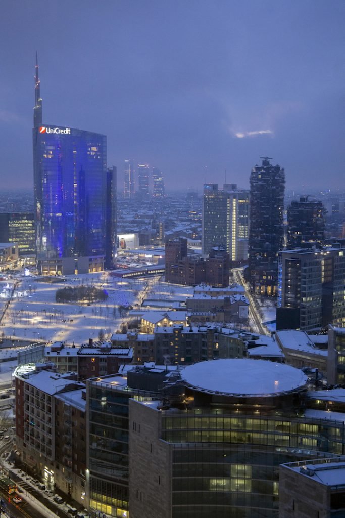 BAM e Unicredit Tower con la neve