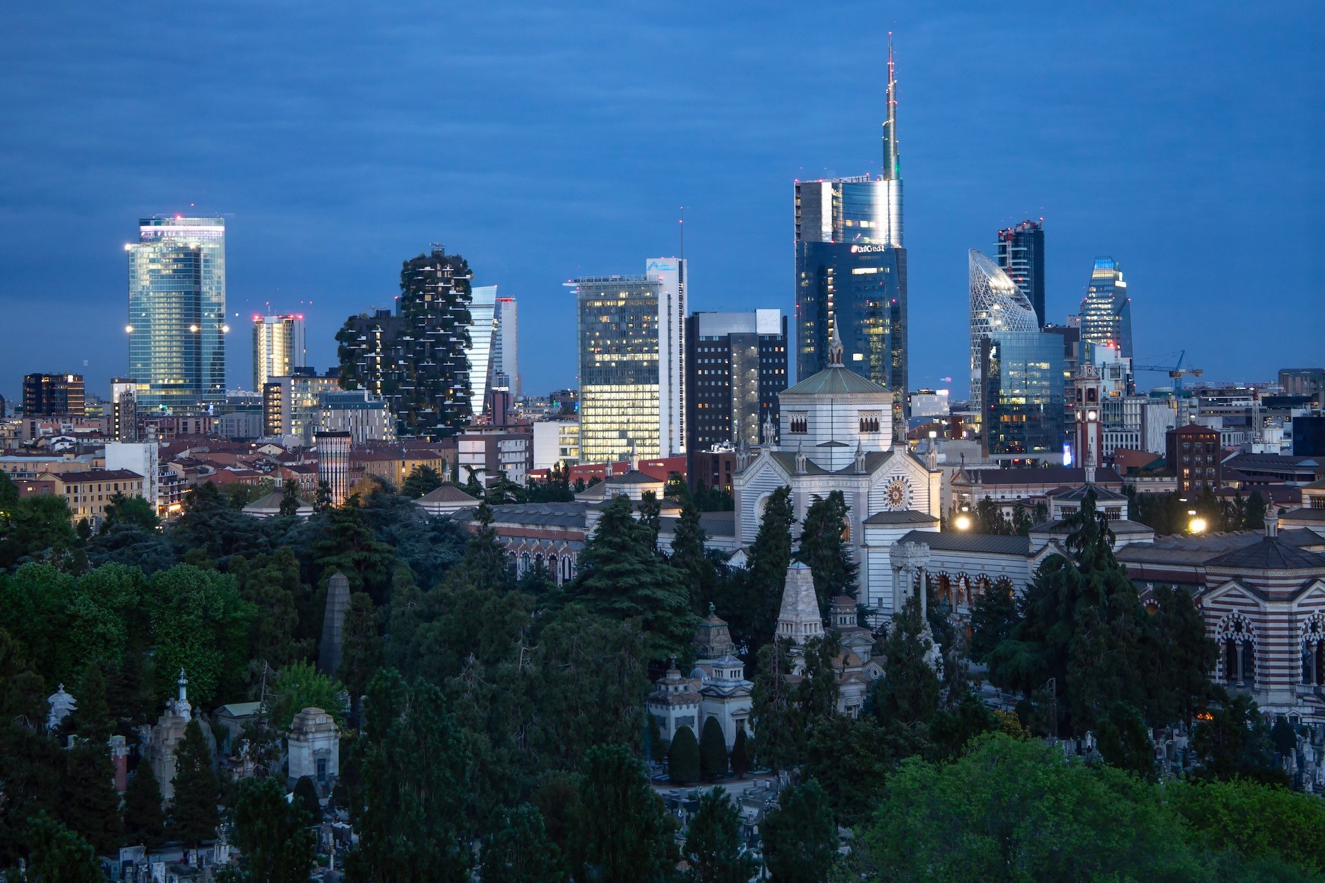 Blue Hour, Cimitero Monumentale e Skyline